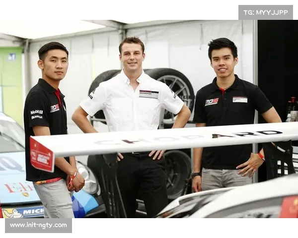 教练视角:解析顶尖车手的训练方法与技巧 教练视角:解析顶尖车手的训练方法与技巧