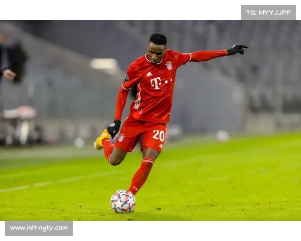 马赛老将帕瓦尔送点失误,赛后掩面沉思 马赛老将帕瓦尔送点失误,赛后掩面沉思